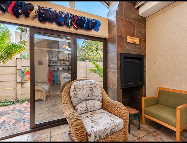 3 BEDROOM TOWNHOUSE FOR SALE IN THREE RIVERS
